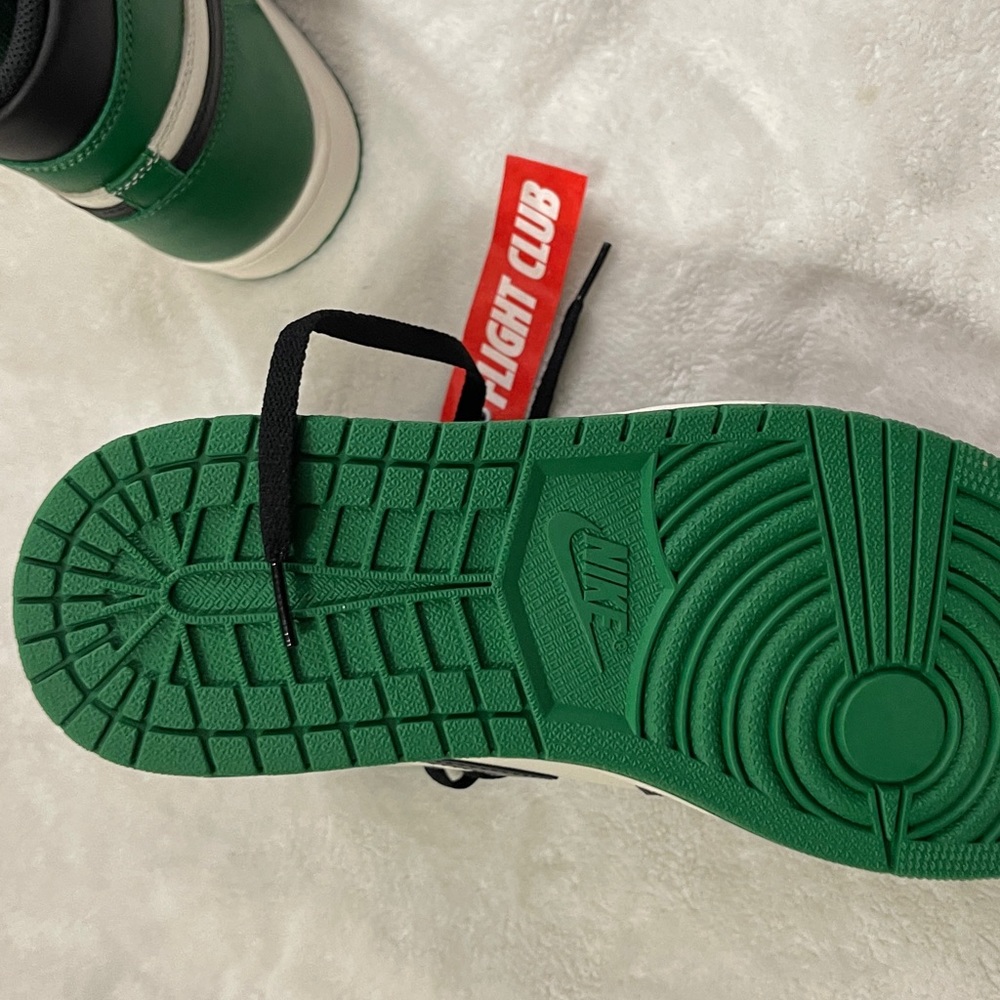 Jordan 1 pine green 1.0 flight club authenticated - Picture 9 of 13